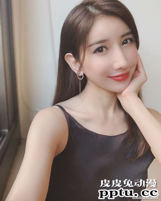 傲人身材依旧魅力非凡 引退后再次走红网络的写真女星亚里沙