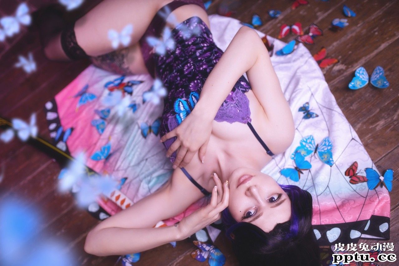 力量感的紧身衣女战士 一周大师级CosPlay赏