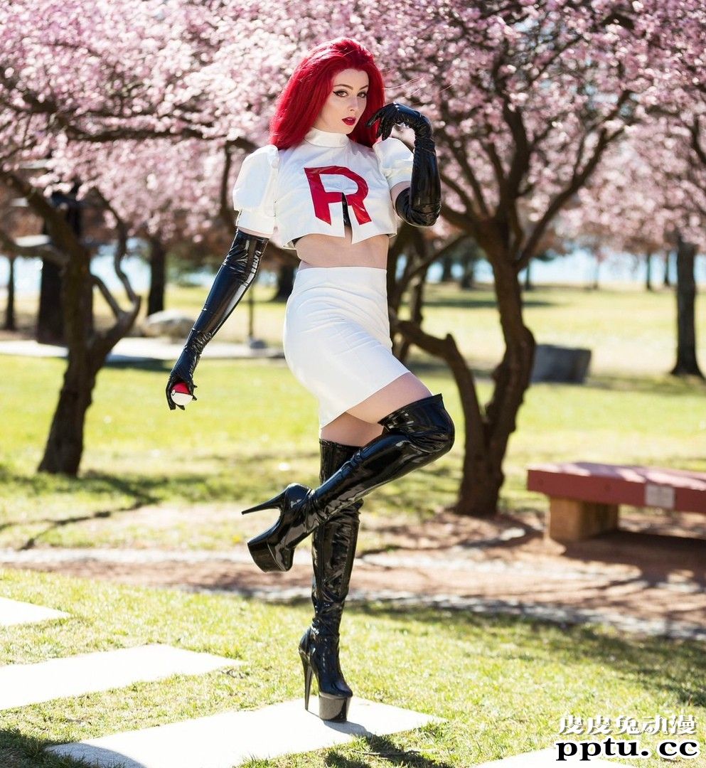 力量感的紧身衣女战士 一周大师级CosPlay赏