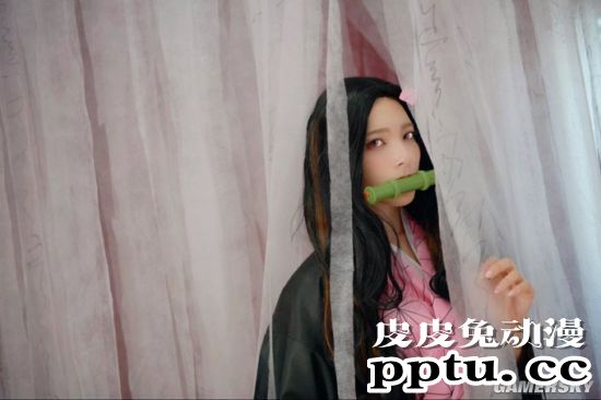 最强跨界cos团：日本女星cos鬼灭小姐姐