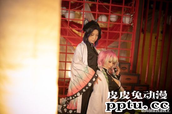 最强跨界cos团：日本女星cos鬼灭小姐姐