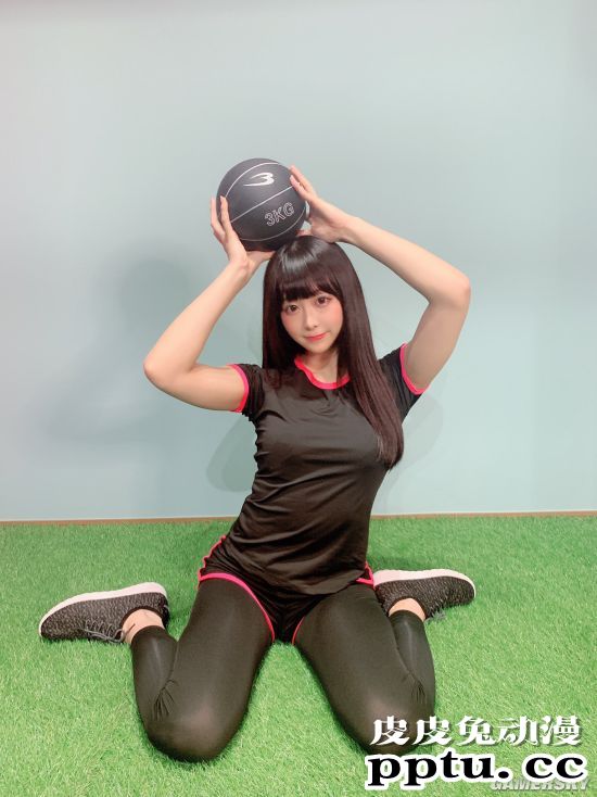 日本推友举办“穿衣显瘦脱衣有肉”大赛 网友晒衣服包不住的好身材