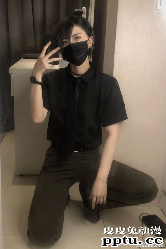 日本推友举办“穿衣显瘦脱衣有肉”大赛 网友晒衣服包不住的好身材