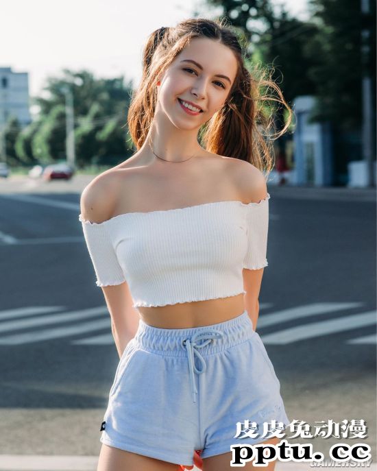 大姐姐的极致美腿 深入了解心理学的乌克兰正妹Viki Virgo