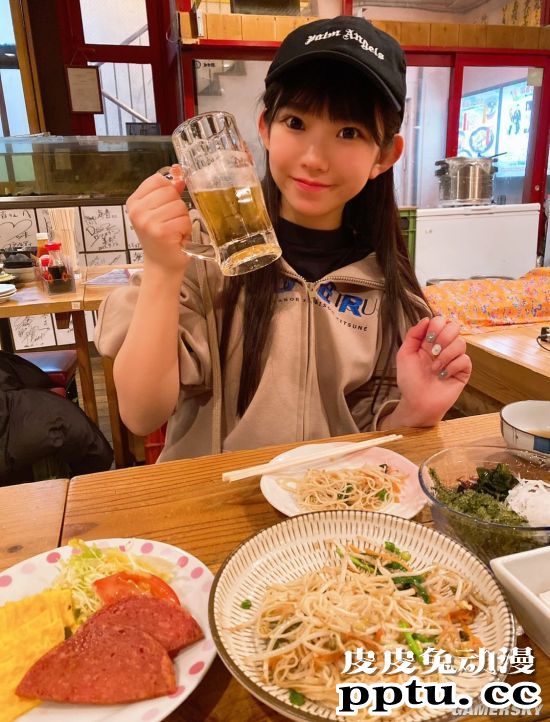 25岁依然童颜！萝莉系美女长泽茉里奈居家写真