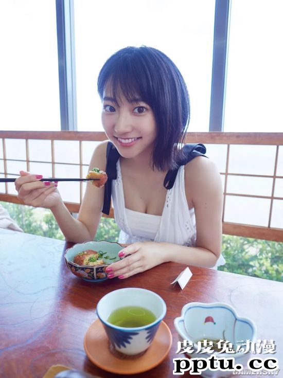 娇小可爱的短发萌妹 清纯与性感完美切换的武田玲奈