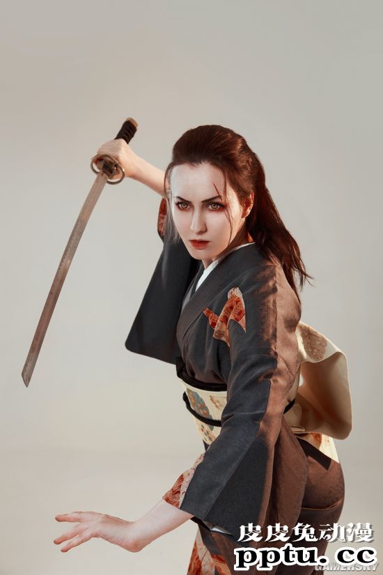 俄妹COS性转《只狼》主角 和服版女狼的受苦之旅-皮皮兔动漫