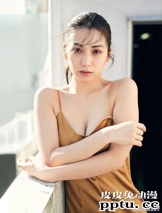 白嫩天然好想亲一口尝鲜！姐系疗愈正妹佐藤あいり