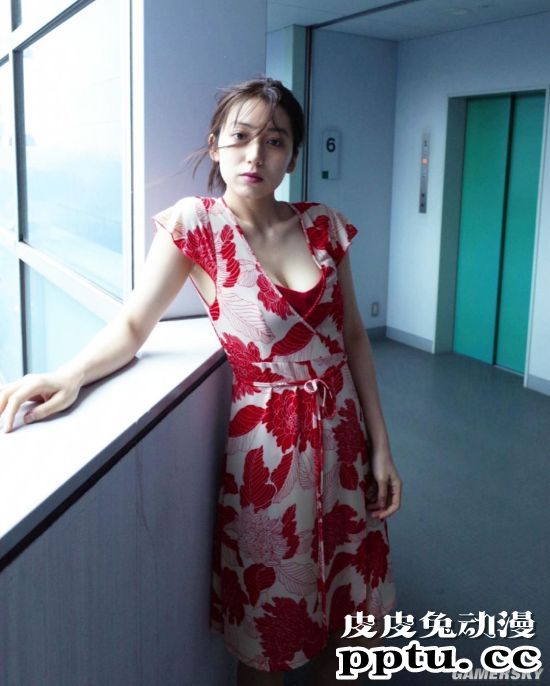 白嫩天然好想亲一口尝鲜！姐系疗愈正妹佐藤あいり