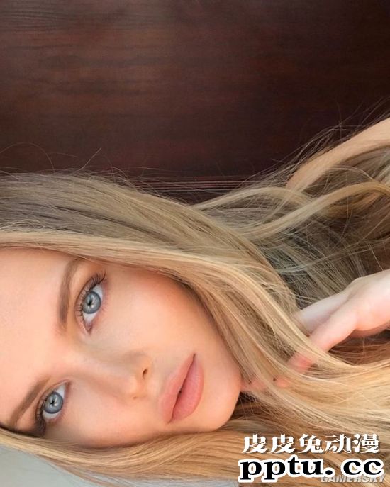 热辣身材胸怀大“痣” 让人肾上腺素飙升的俄罗斯内衣模特Angelina Boyko-皮皮兔动漫