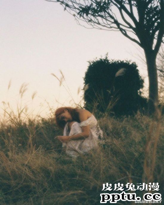 极致火辣点燃你内心的火！混血女模Mia Valentine