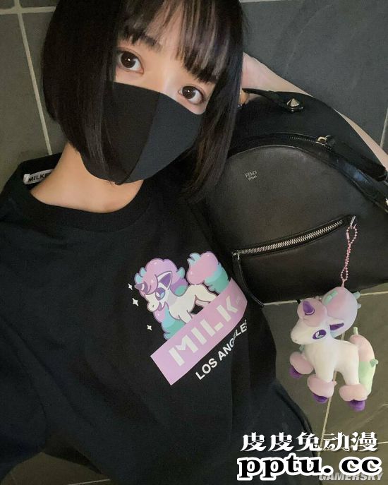 长腿高佻的美女麻将师 火辣性感的短发写真偶像冈田纱佳