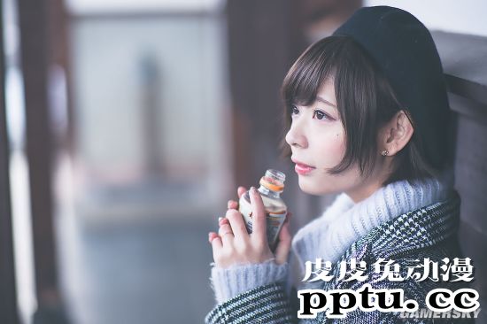 可爱大胆的童颜樱花妹 白皙嫩妹小日向结衣