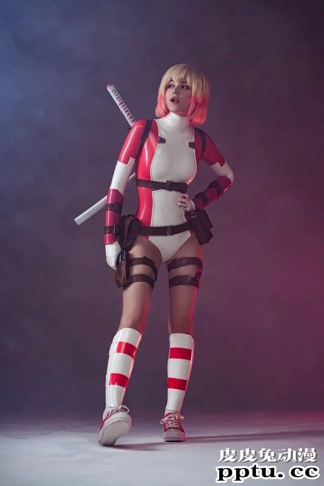 肉装蒂法和2B小姐姐 一周大师级CosPlay赏