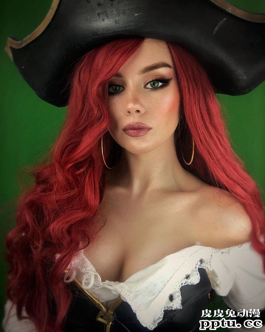 肉装蒂法和2B小姐姐 一周大师级CosPlay赏