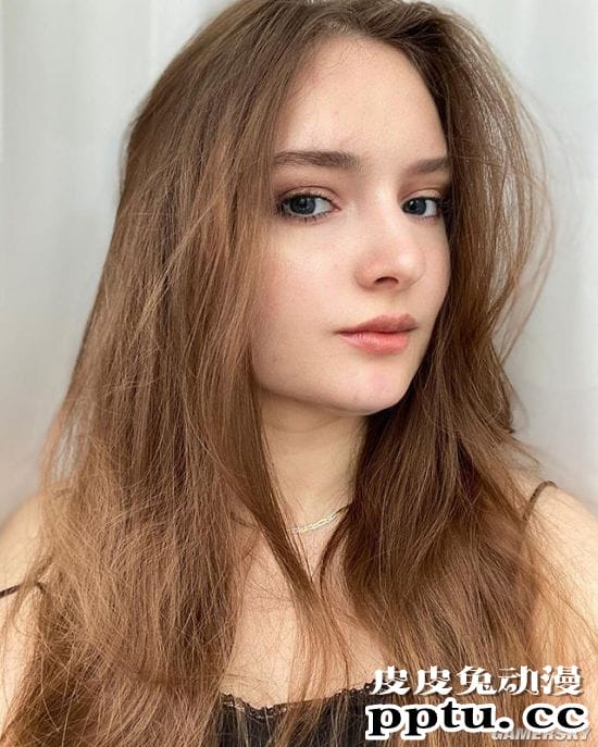 身形太好不输成熟姐姐 19岁纯天然西班牙嫩妹Irina Shugova