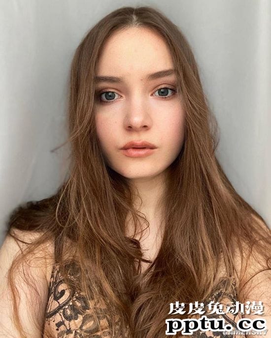 身形太好不输成熟姐姐 19岁纯天然西班牙嫩妹Irina Shugova