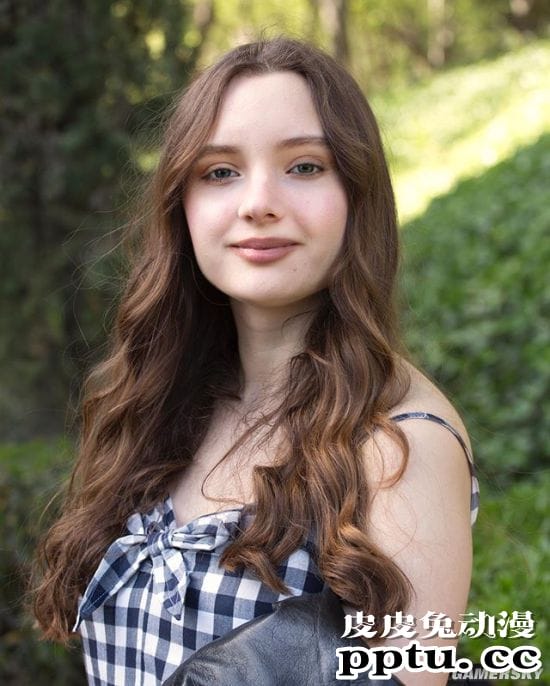 身形太好不输成熟姐姐 19岁纯天然西班牙嫩妹Irina Shugova