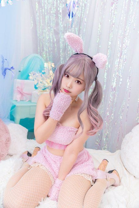 日本推特的兔女郎日 网友齐晒兔耳性感美照