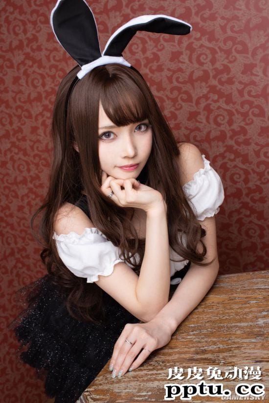 日本推特的兔女郎日 网友齐晒兔耳性感美照