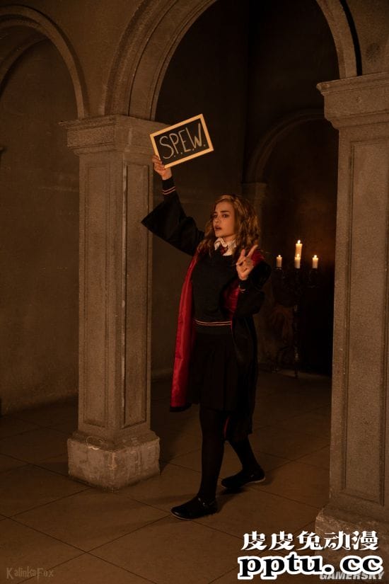 俄妹COS《哈利波特》赫敏 魔法少女初长成