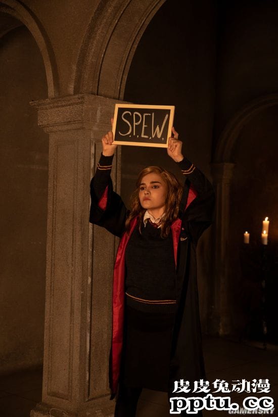 俄妹COS《哈利波特》赫敏 魔法少女初长成