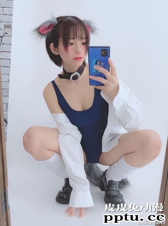 泳装激赞的短发樱花妹 小露光滑美腿的日本COSER九重 はる