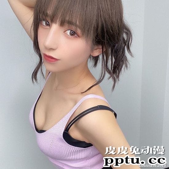 泳装激赞的短发樱花妹 小露光滑美腿的日本COSER九重 はる