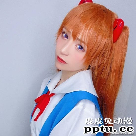 泳装激赞的短发樱花妹 小露光滑美腿的日本COSER九重 はる