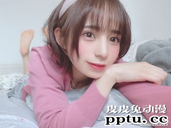 泳装激赞的短发樱花妹 小露光滑美腿的日本COSER九重 はる