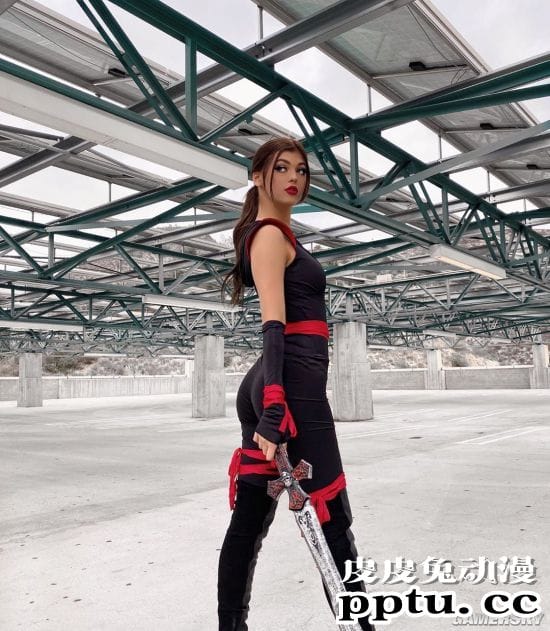 可能是最喜欢吐舌头的网红 TikTok粉丝第一的loren gray