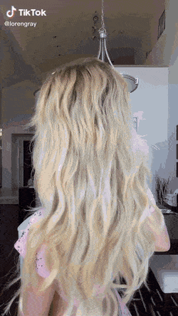 可能是最喜欢吐舌头的网红 TikTok粉丝第一的loren gray