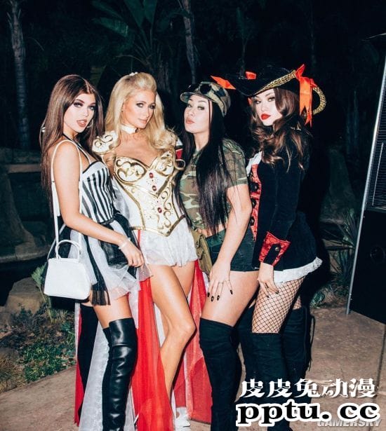 可能是最喜欢吐舌头的网红 TikTok粉丝第一的loren gray