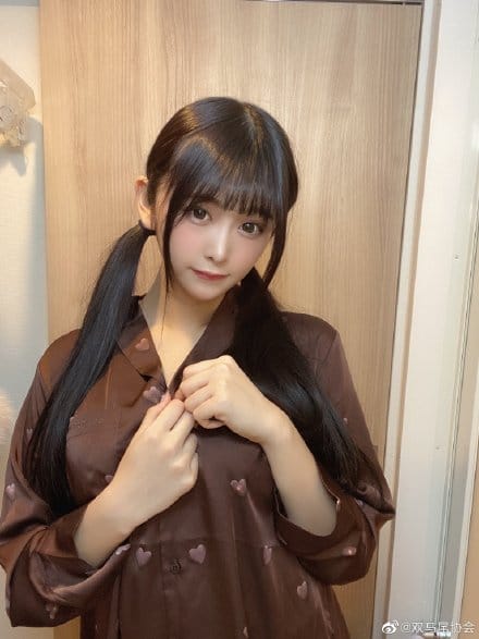 超越业界的正妹模特真岛なおみ 八月节日限定扮装