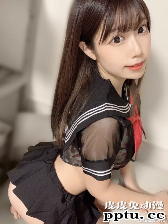 白肤美腿身材极好 曲线迷人的19岁樱花嫩妹Ruchiko