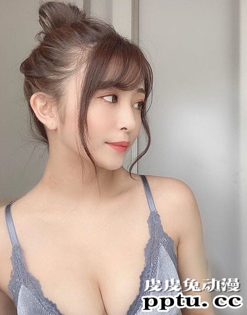 目光聚焦好身材 颜值身材全高分的美颜系女大生