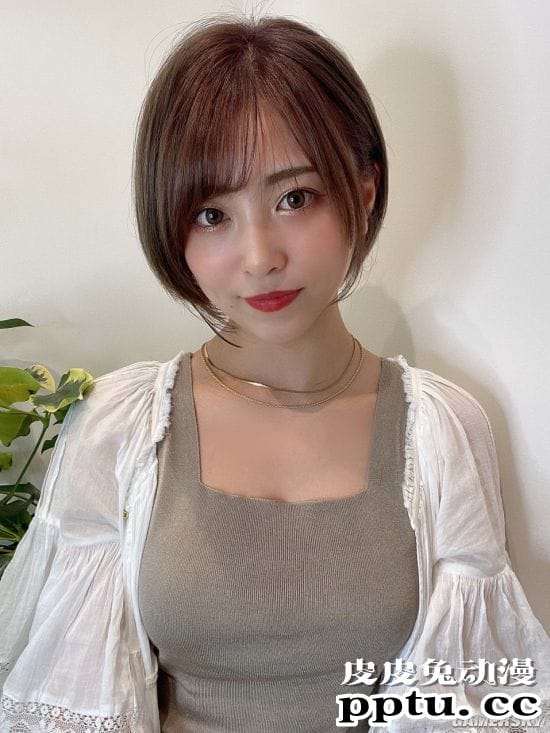 目光聚焦好身材 颜值身材全高分的美颜系女大生