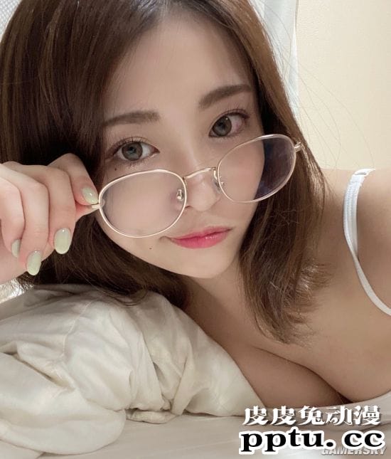 目光聚焦好身材 颜值身材全高分的美颜系女大生