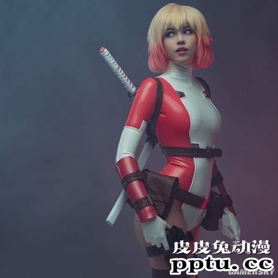 俄妹COS漫威“格温侍” 紧身胶衣性感归来