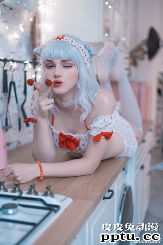 俄妹COS漫威“格温侍” 紧身胶衣性感归来