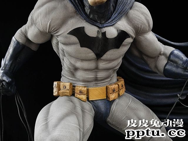 「蝙蝠侠:缄默」蝙蝠侠雕像赏析