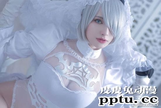 乌克兰妹子COS《尼尔》2B小姐姐 短裙后的绝赞身材