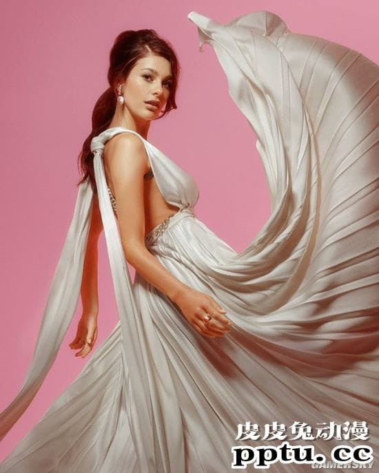 俘获“小李子”的23岁超模 颜值身材双满分的星二代