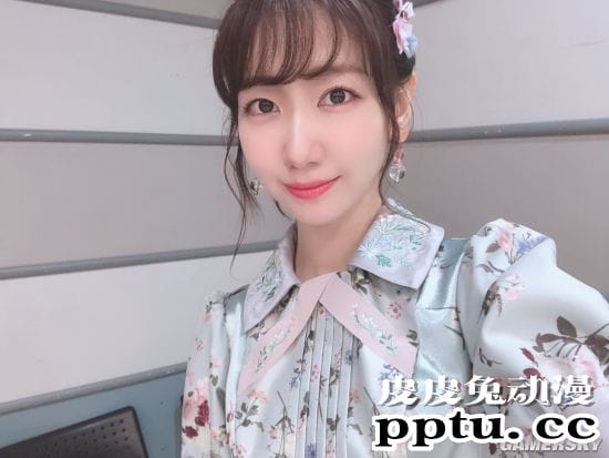 柏木由纪分享写真幕后花絮 展示拍摄写真的现场工作