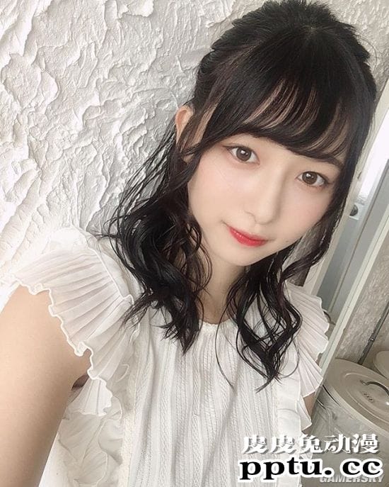 人妻类型的温柔少女 面容可爱身材成熟的樱花妹我妻ゆりか