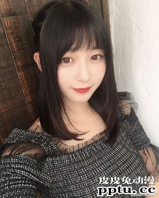 人妻类型的温柔少女 面容可爱身材成熟的樱花妹我妻ゆりか