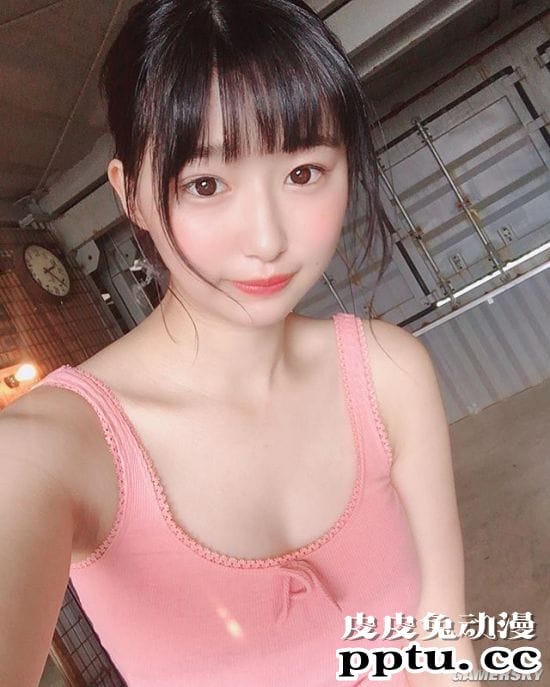 人妻类型的温柔少女 面容可爱身材成熟的樱花妹我妻ゆりか