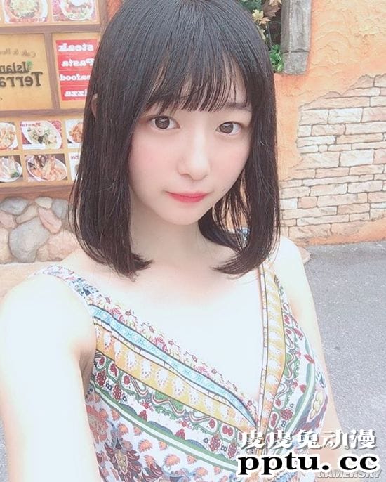 人妻类型的温柔少女 面容可爱身材成熟的樱花妹我妻ゆりか