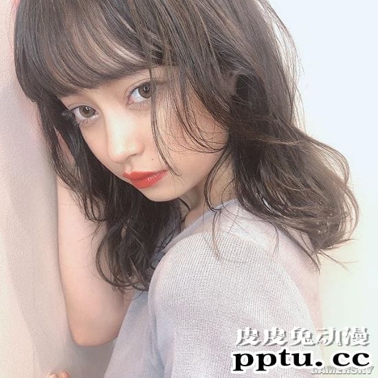 因绯闻走红的日本18岁少女 原是四国混血的嫩模玛利亚爱子