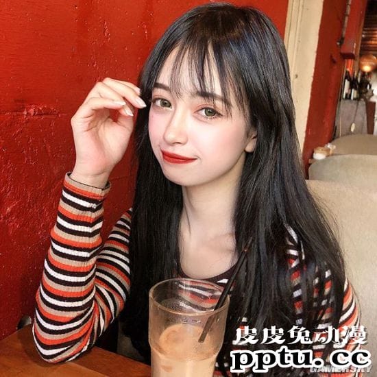 因绯闻走红的日本18岁少女 原是四国混血的嫩模玛利亚爱子